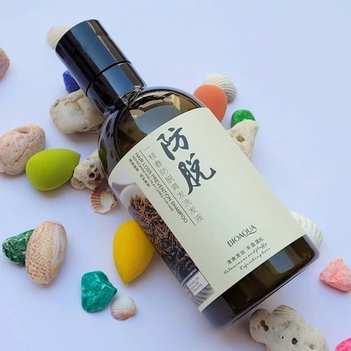 شامپو رزماری ( قسطی بدون کارمزد ) ضد ریزش و تقویت کننده و حجم دهنده مو، بیوآکوا 250میل BIOAQUA